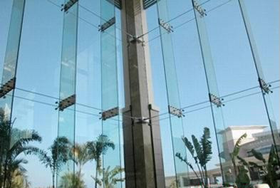 點(diǎn)支承玻璃幕墻玻璃肋式 點(diǎn)支承玻璃幕墻玻璃肋式