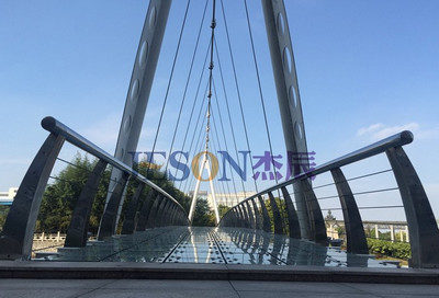 橋梁護欄安裝效果圖01