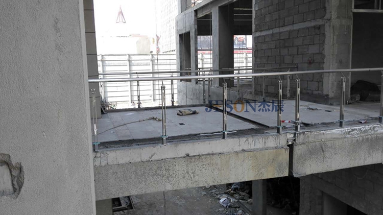 杰辰立柱 杰辰立柱