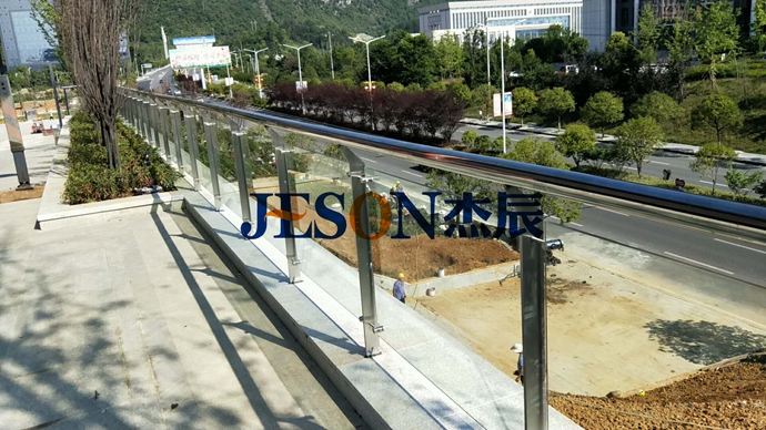 杰辰立柱 杰辰立柱