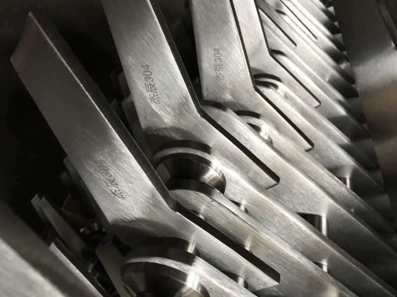 杰辰五金 | 無(wú)奮斗，不青春。